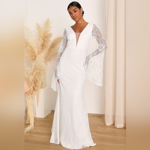 Wedding Dress from Lulus - Picture 7 of 8